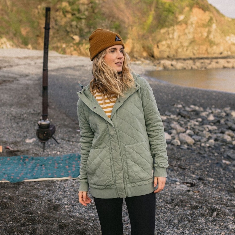 Clementine Recycled Quilted Button-Up Hoodie - Women's Pistachio